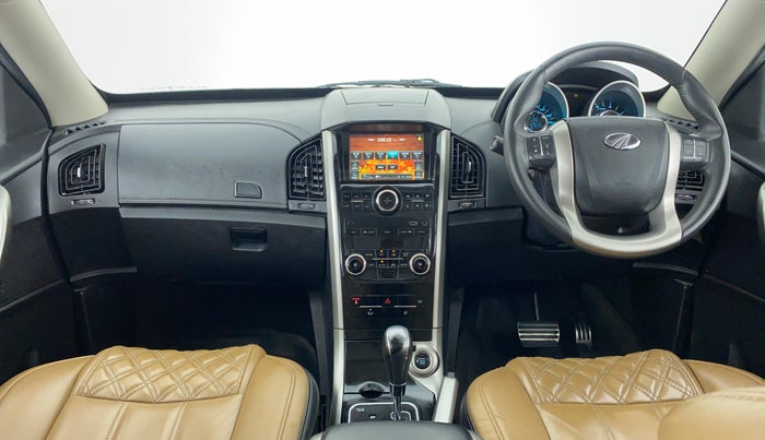 2019 Mahindra XUV500 W11 (O) AT, Diesel, Automatic, 57,685 km, Dashboard