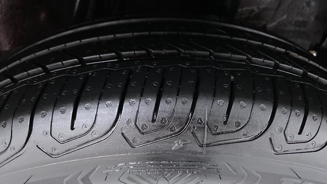 Left Rear Tyre Tread