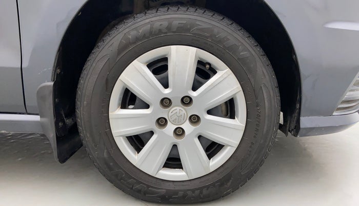 2018 Volkswagen Ameo Trendline 1.0, Petrol, Manual, 11,142 km, Right Front Wheel