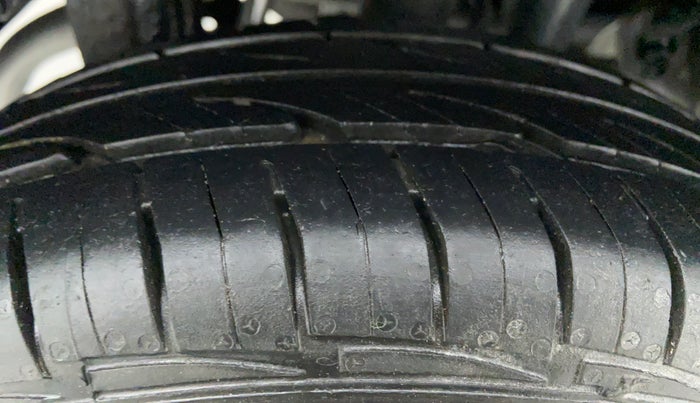 2019 Maruti Alto 800 VXI, Petrol, Manual, 20,099 km, Right Rear Tyre Tread