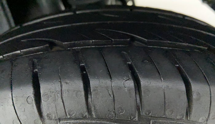 2019 Maruti Alto 800 VXI, Petrol, Manual, 20,099 km, Left Rear Tyre Tread