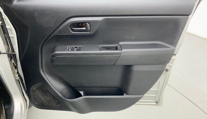 2020 Maruti New Wagon-R 1.0 Lxi (o) cng, CNG, Manual, 95,900 km, Driver Side Door Panels Control