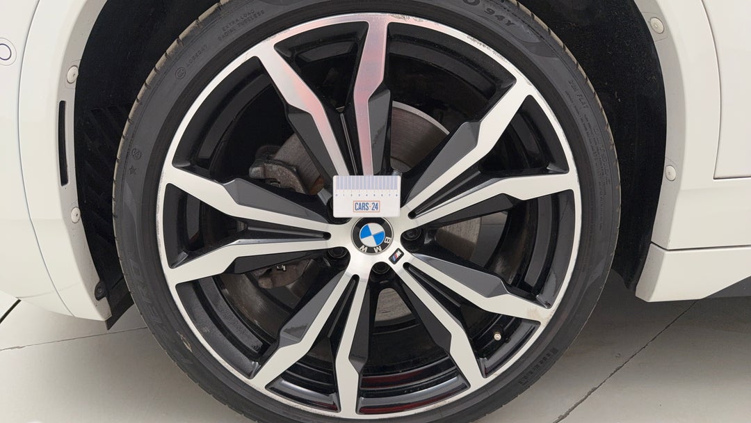 Wheels Rim Front LHS Gutter Rash