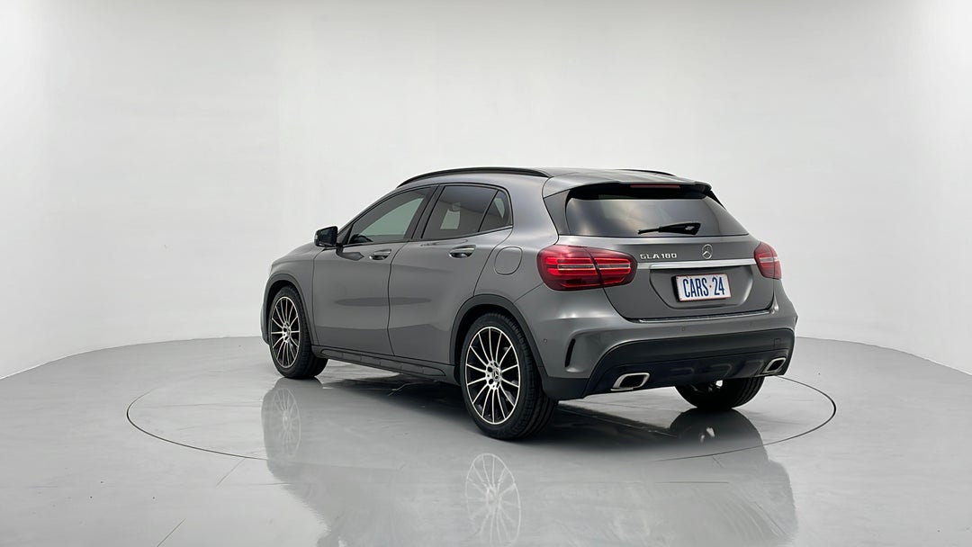 Left Back Diagonal (45- Degree) View