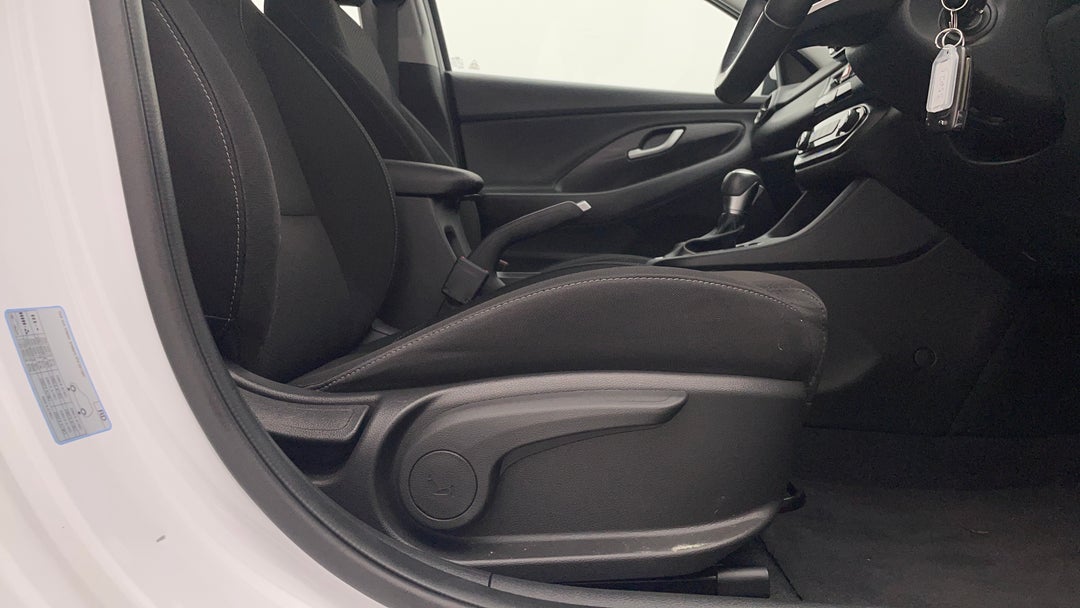 2020 Hyundai i30 Active, Automatic, 64099 km, Drivers Side Adjustment Panel