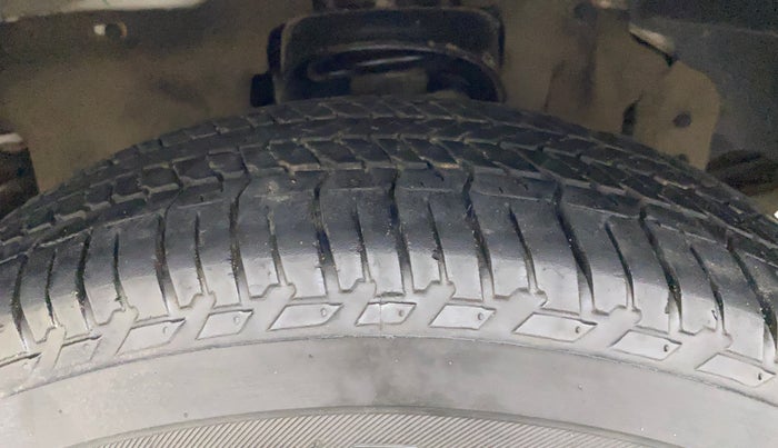 2020 Mahindra Scorpio S5, Diesel, Manual, 85,566 km, Left Front Tyre Tread