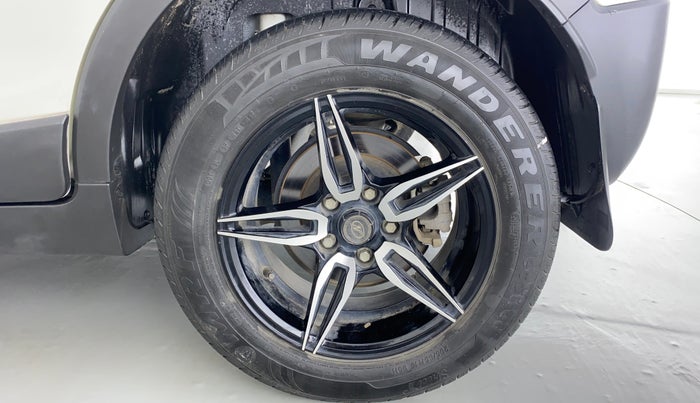 2020 Mahindra XUV300 1.2 W6 MT, Petrol, Manual, 18,028 km, Left Rear Wheel