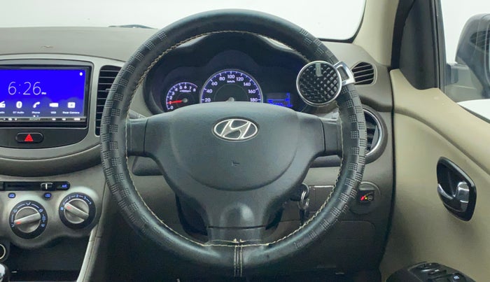 2013 Hyundai i10 MAGNA 1.2 KAPPA2, CNG, Manual, 95,869 km, Steering Wheel Close Up