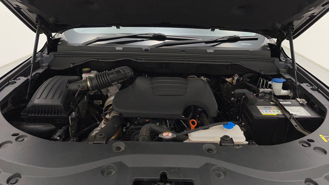 Open Bonnet (Engine)