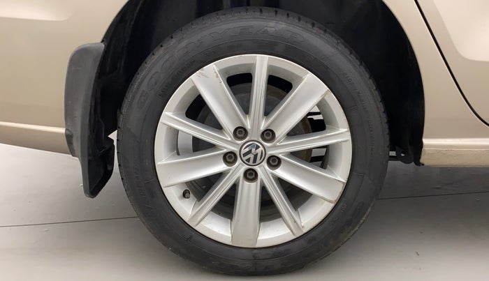 2017 Volkswagen Vento HIGHLINE PLUS 1.5 16 ALLOY, Diesel, Manual, 95,112 km, Right Rear Wheel