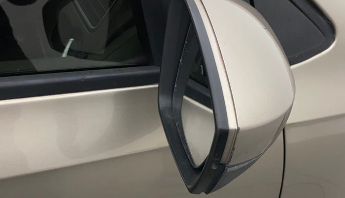 2017 Volkswagen Vento HIGHLINE PLUS 1.5 16 ALLOY, Diesel, Manual, 95,112 km, Right rear-view mirror - Mirror motor not working