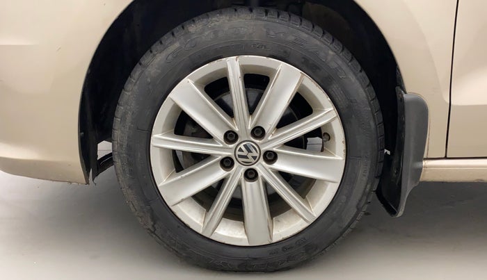 2017 Volkswagen Vento HIGHLINE PLUS 1.5 16 ALLOY, Diesel, Manual, 95,112 km, Left Front Wheel