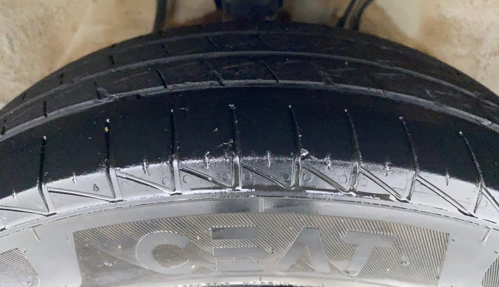 2019 Maruti Alto LXI, Petrol, Manual, 17,141 km, Right Front Tyre Tread