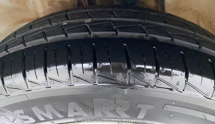 2019 Maruti Alto LXI, Petrol, Manual, 17,141 km, Left Front Tyre Tread