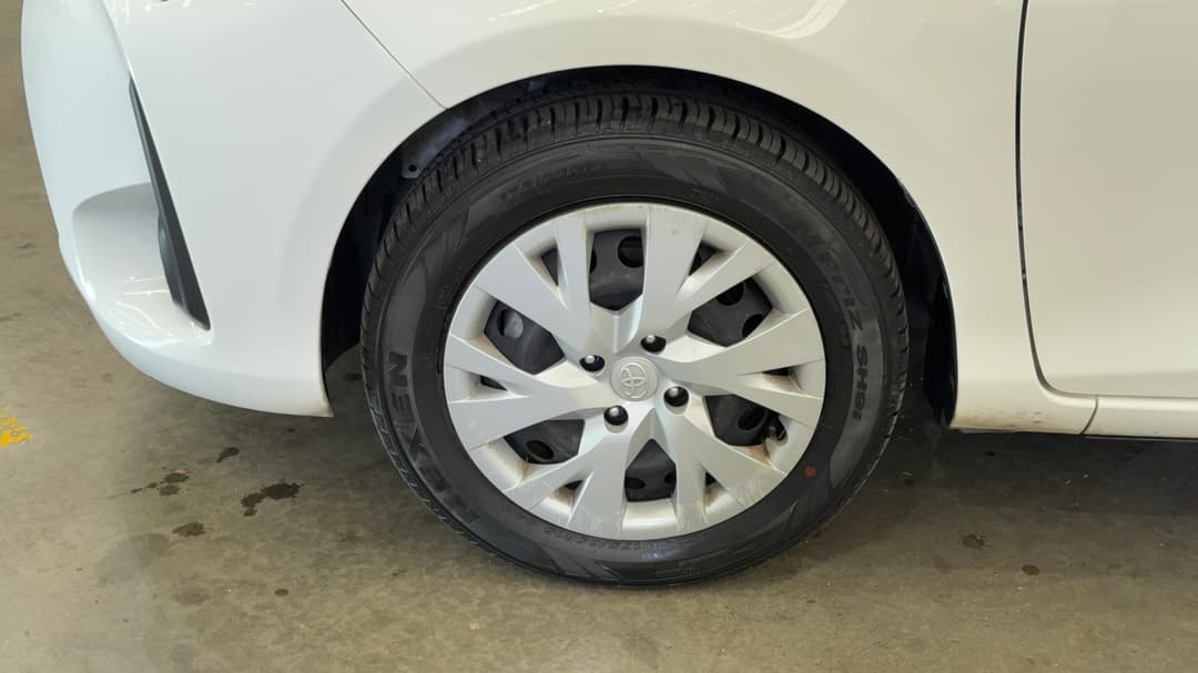 2019 Toyota Yaris Ascent, Automatic, 61295 km, Left Front Wheel