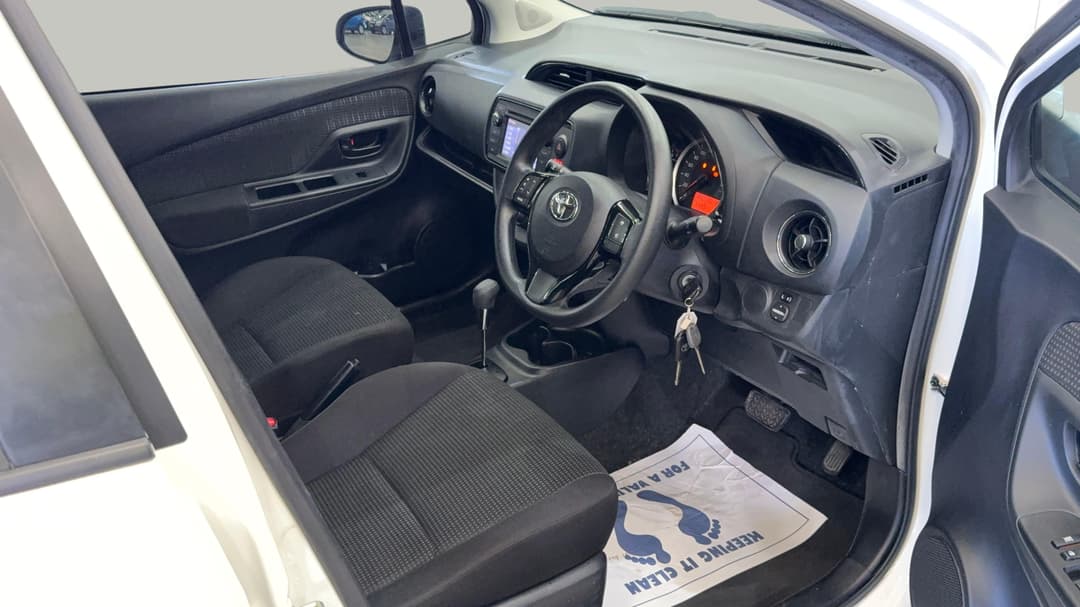 2019 Toyota Yaris Ascent, Automatic, 61295 km, Right Side Front Door Cabin View