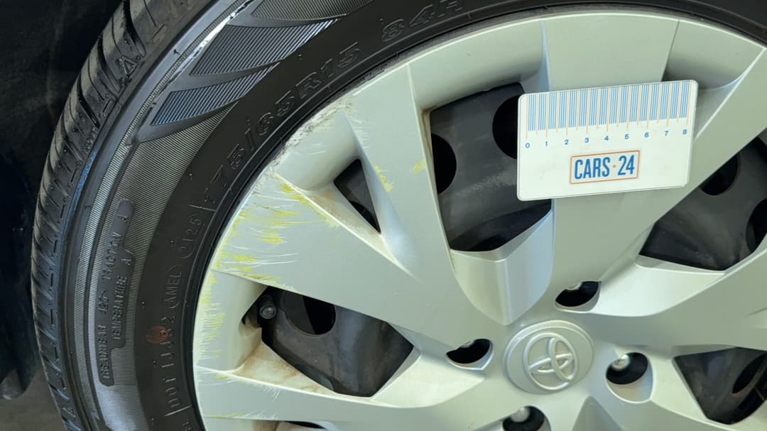 2019 Toyota Yaris Ascent, Automatic, 61295 km, Wheels Hubcap Front RHS Scratch
