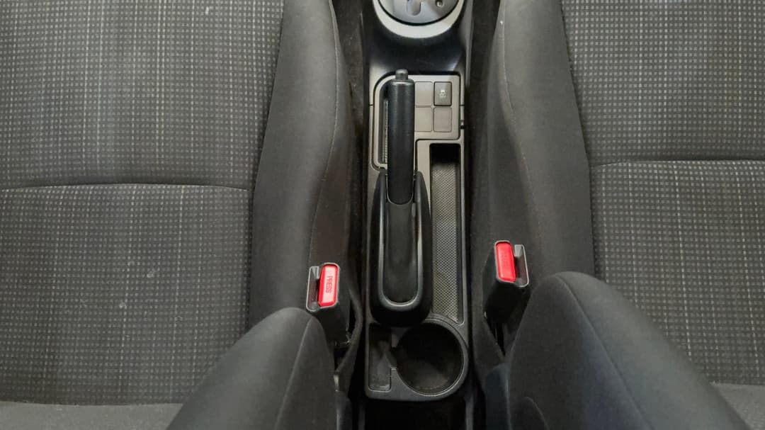 2019 Toyota Yaris Ascent, Automatic, 61295 km, Center Console