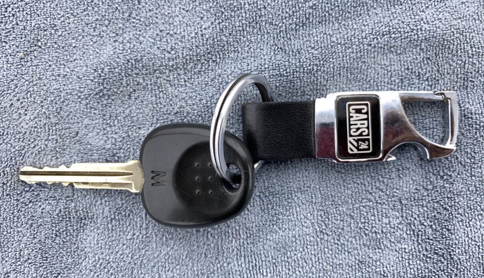 2015 Hyundai Eon MAGNA PLUS, Petrol, Manual, 43,728 km, Key Close Up