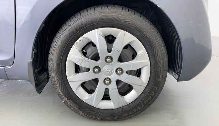 2015 Hyundai Eon MAGNA PLUS, Petrol, Manual, 43,728 km, Right Front Wheel