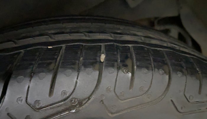 2016 Honda City SV MT PETROL, Petrol, Manual, 51,148 km, Right Front Tyre Tread
