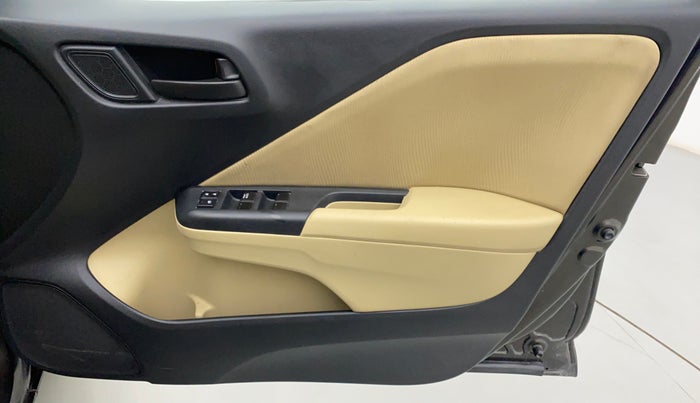 2016 Honda City SV MT PETROL, Petrol, Manual, 51,148 km, Driver Side Door Panels Control