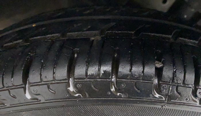 2017 Datsun Redi Go T (O), Petrol, Manual, 14,240 km, Right Rear Tyre Tread