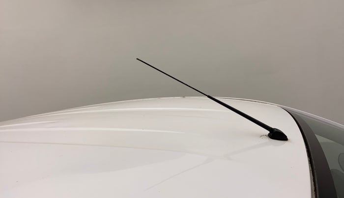2017 Datsun Redi Go T (O), Petrol, Manual, 14,240 km, Roof - Antenna has minor damage