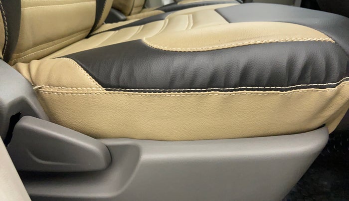 2017 Datsun Redi Go T (O), Petrol, Manual, 14,240 km, Driver Side Adjustment Panel