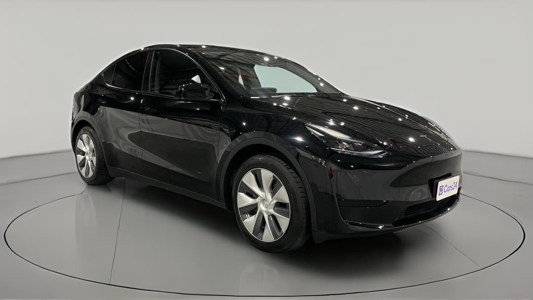 2023 Tesla Model Y Rear-wheel Drive, Automatic, 23848 km, Right Front Diagonal (45- Degree) View