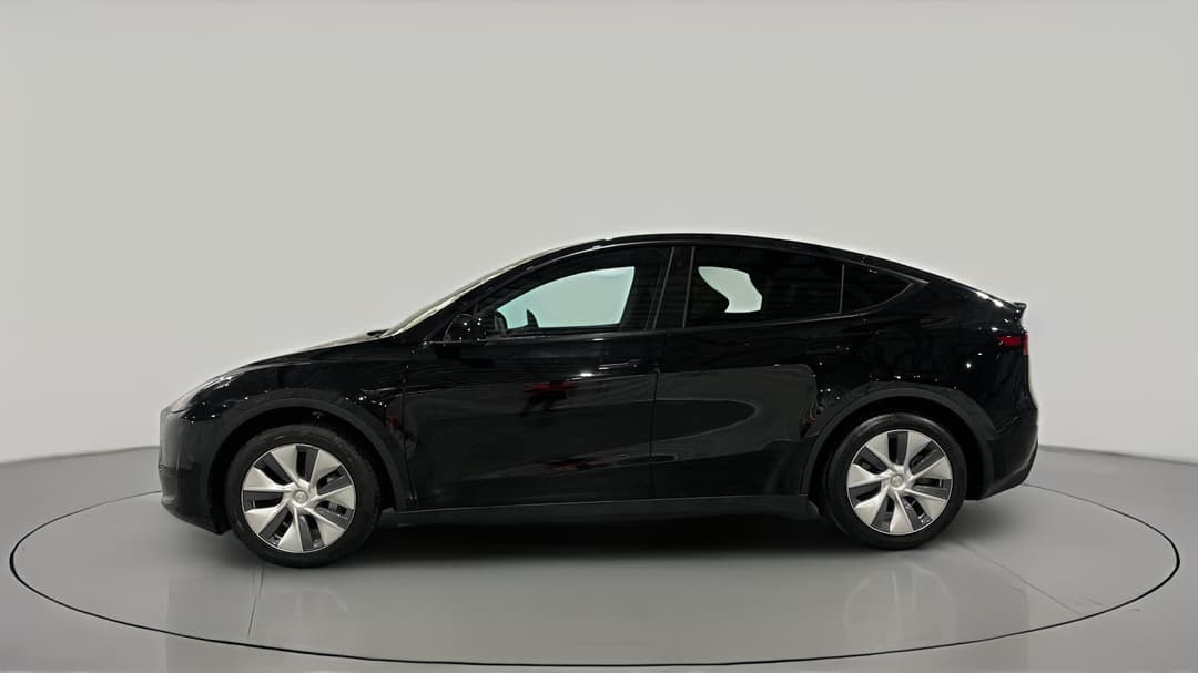 2023 Tesla Model Y Rear-wheel Drive, Automatic, 23848 km, Left Side View
