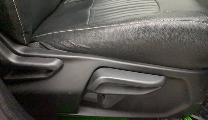2020 Tata Tiago XZ PLUS PETROL, Petrol, Manual, 45,638 km, Driver Side Adjustment Panel
