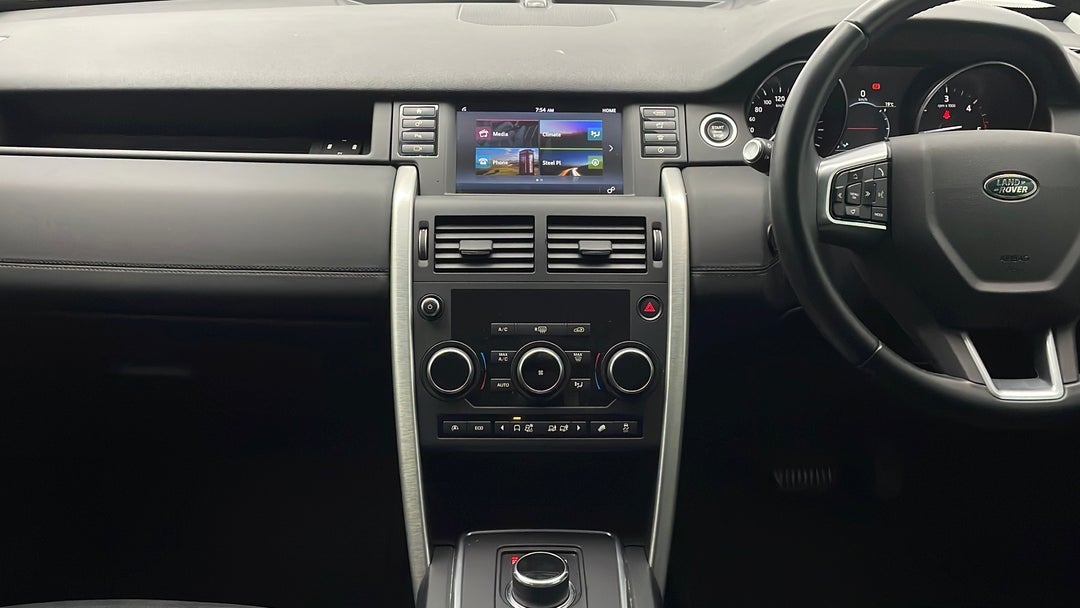 2017 Land Rover Discovery Sport Td4 150 Se 5 Seat, Automatic, 53836 km, Center Console