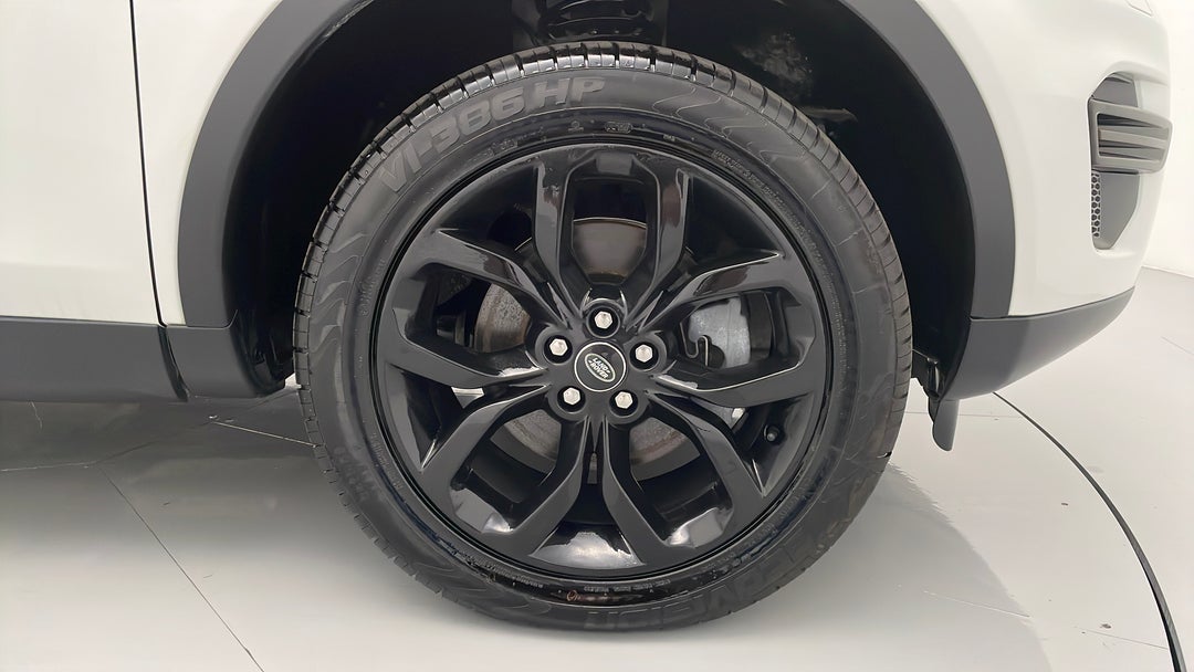 2017 Land Rover Discovery Sport Td4 150 Se 5 Seat, Automatic, 53836 km, Right Front Wheel