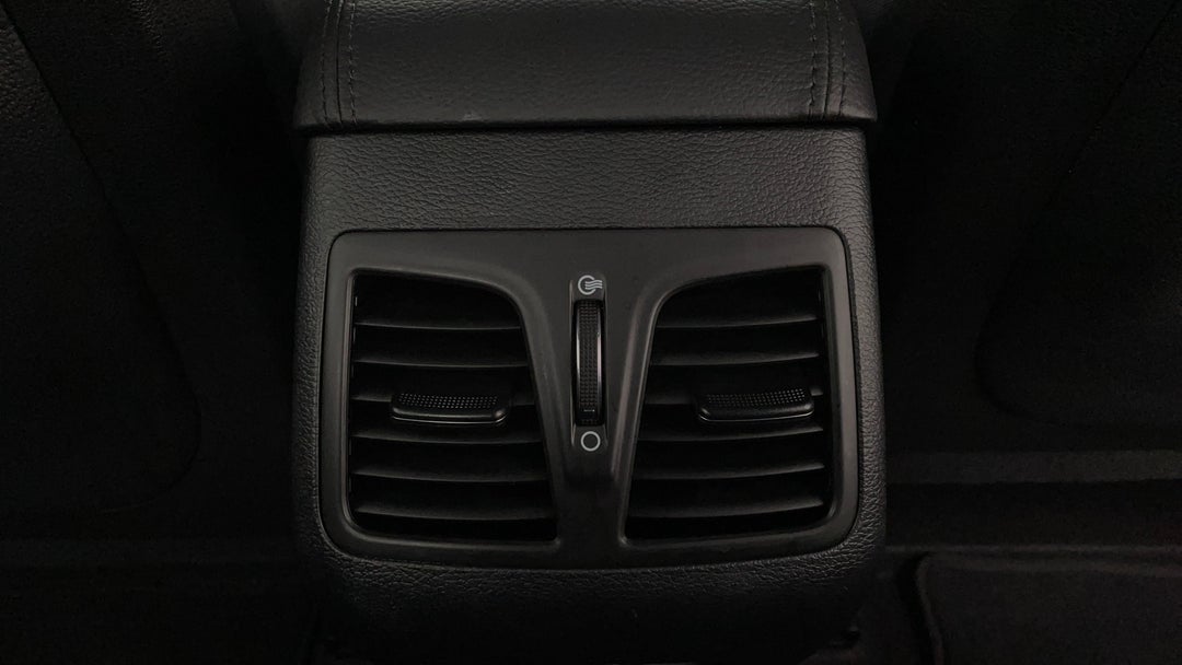 Rear A/C Vent