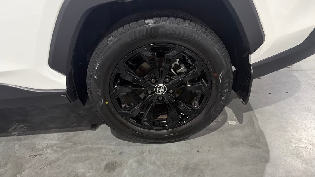 2025 Toyota RAV4 Cruiser (2WD) Hybrid, Automatic, 29489 km, Left Rear Wheel