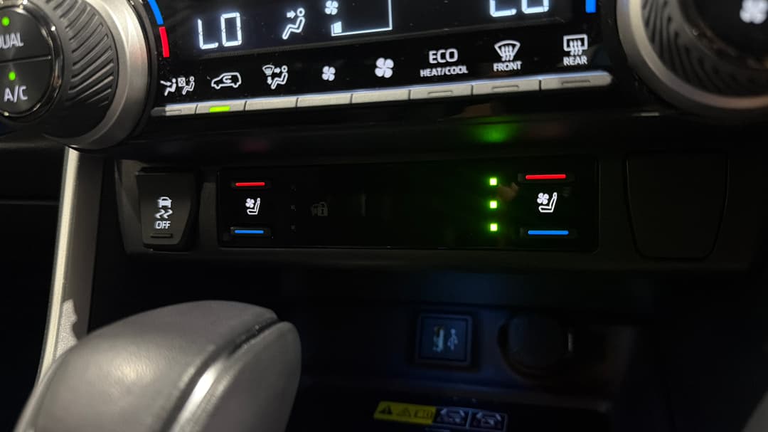 2025 Toyota RAV4 Cruiser (2WD) Hybrid, Automatic, 29489 km, Ventilated Seats