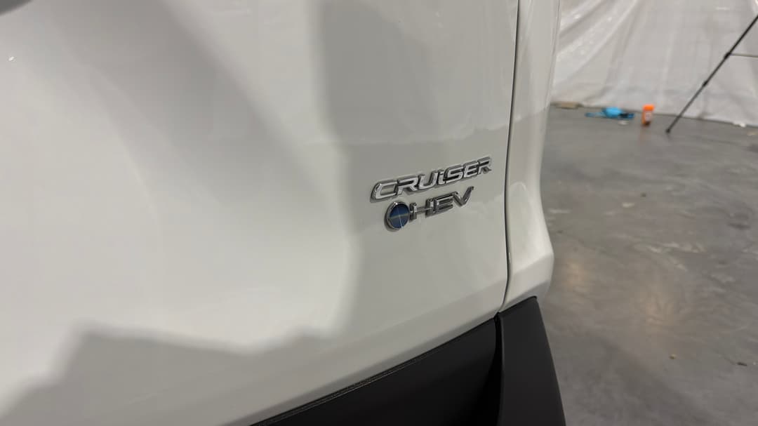 2025 Toyota RAV4 Cruiser (2WD) Hybrid, Automatic, 29489 km, Badge (Boot Right Side)