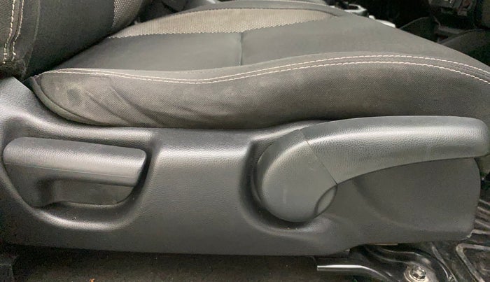2017 Honda WR-V 1.5L I-DTEC VX MT, Diesel, Manual, 1,29,744 km, Driver Side Adjustment Panel