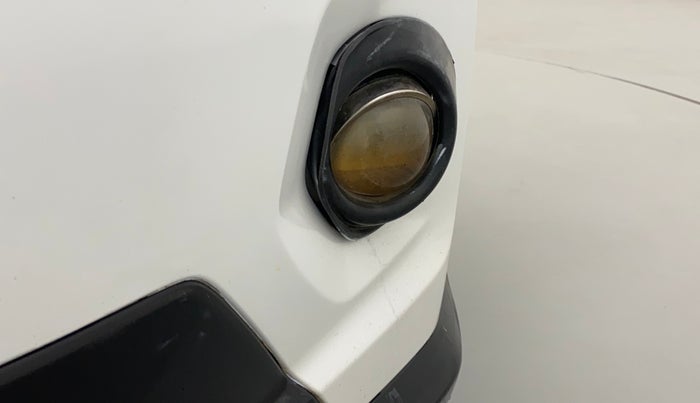 2017 Honda WR-V 1.5L I-DTEC VX MT, Diesel, Manual, 1,29,744 km, Left fog light - Not fixed properly