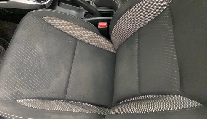 2017 Honda WR-V 1.5L I-DTEC VX MT, Diesel, Manual, 1,29,744 km, Front left seat (passenger seat) - Cover slightly stained