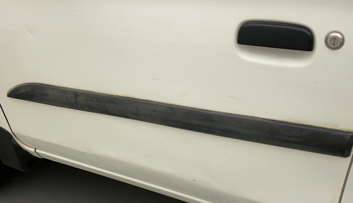 2017 Maruti Alto K10 VXI, Petrol, Manual, 41,428 km, Front passenger door - Slightly dented