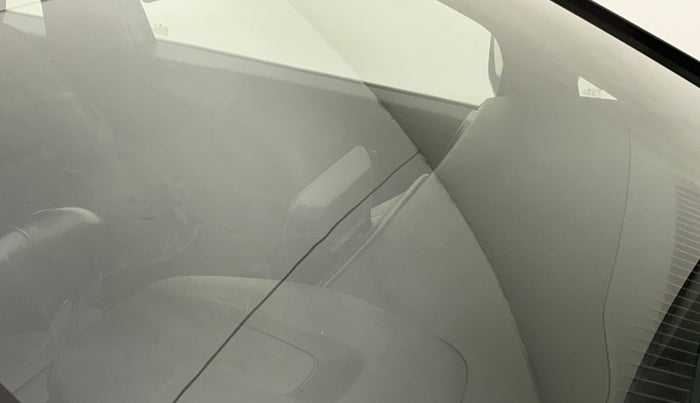 2022 Tata ALTROZ XZA PLUS DARK EDTION, Petrol, Automatic, 29,915 km, Front windshield - Minor spot on windshield