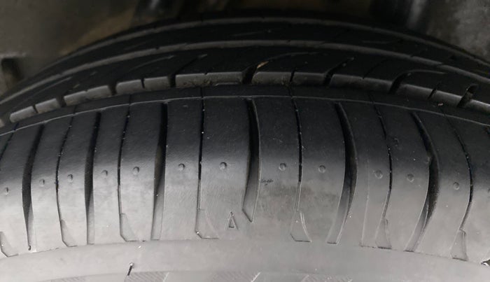 2017 Honda City V MT PETROL, Petrol, Manual, 44,308 km, Left Rear Tyre Tread
