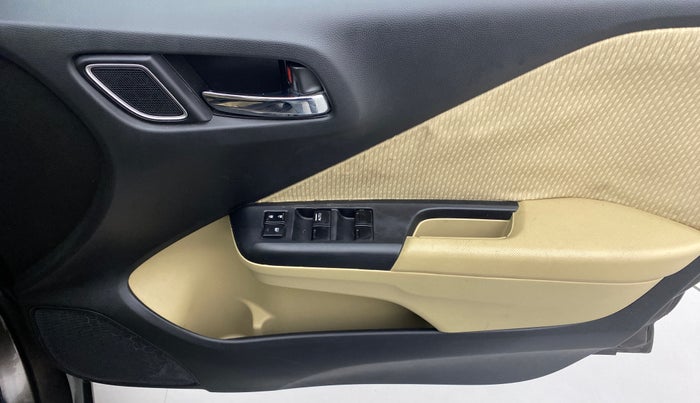 2017 Honda City V MT PETROL, Petrol, Manual, 44,308 km, Driver Side Door Panels Control