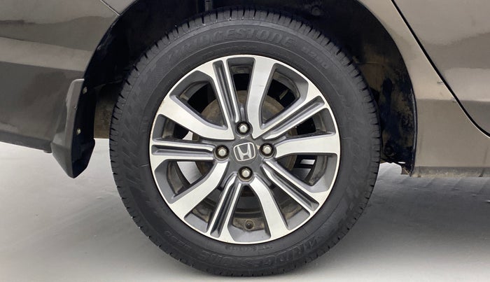 2017 Honda City V MT PETROL, Petrol, Manual, 44,308 km, Right Rear Wheel