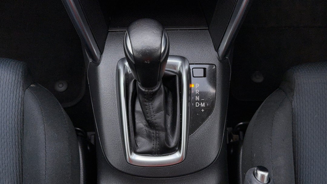 2013 Mazda CX-5 Maxx (4x2), Automatic, 143090 km, Gear Lever 