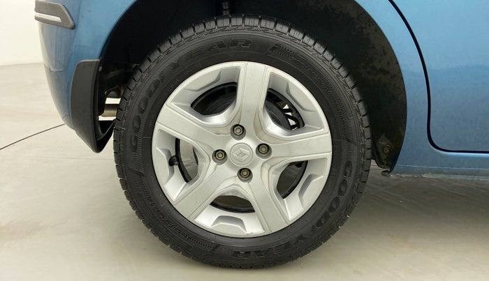 2018 Nissan Micra Active XL(O), Petrol, Manual, 18,993 km, Right Rear Wheel