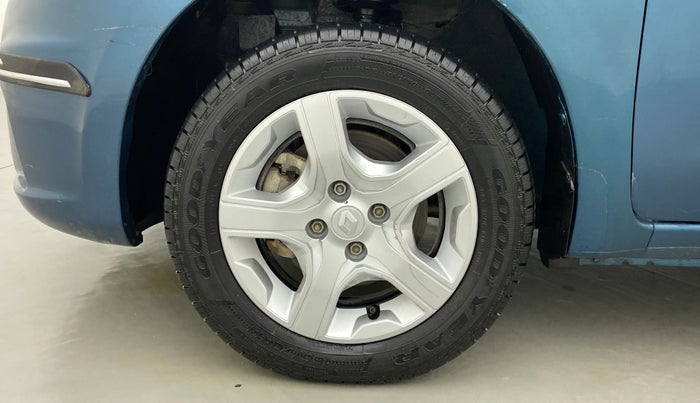 2018 Nissan Micra Active XL(O), Petrol, Manual, 18,993 km, Left Front Wheel