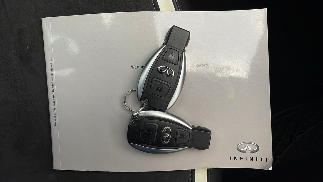 2016 Infiniti Q30 Sport 2.0t, Automatic, 69382 km, Key Close-up